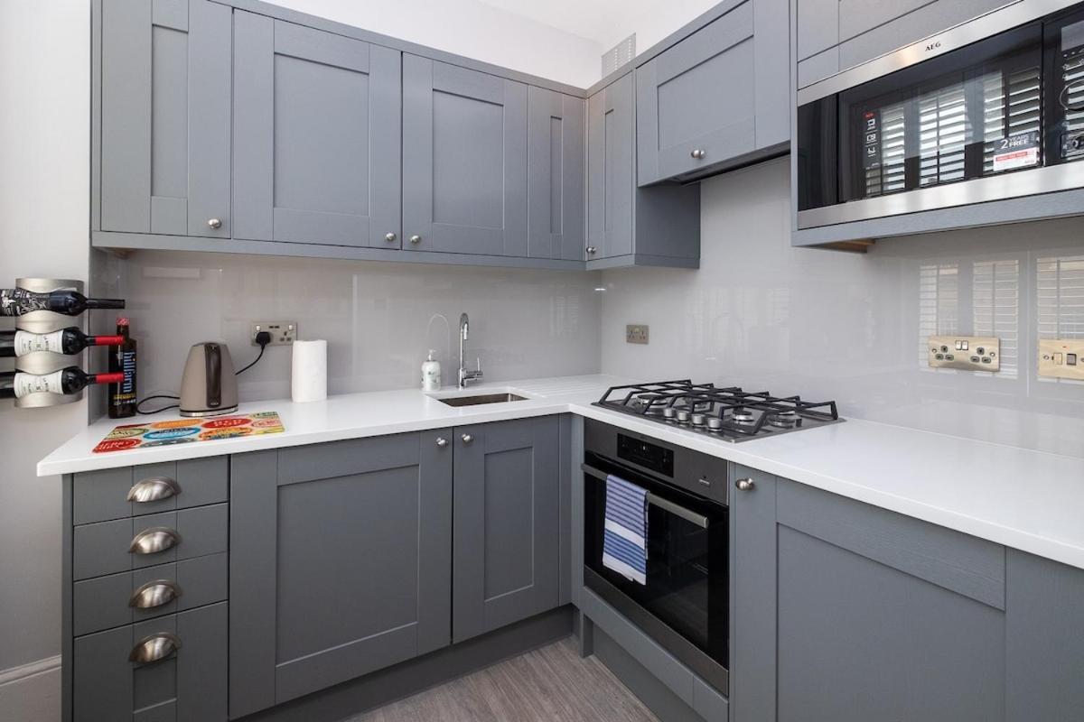 Beautiful Regency Flat By Sea * Hove